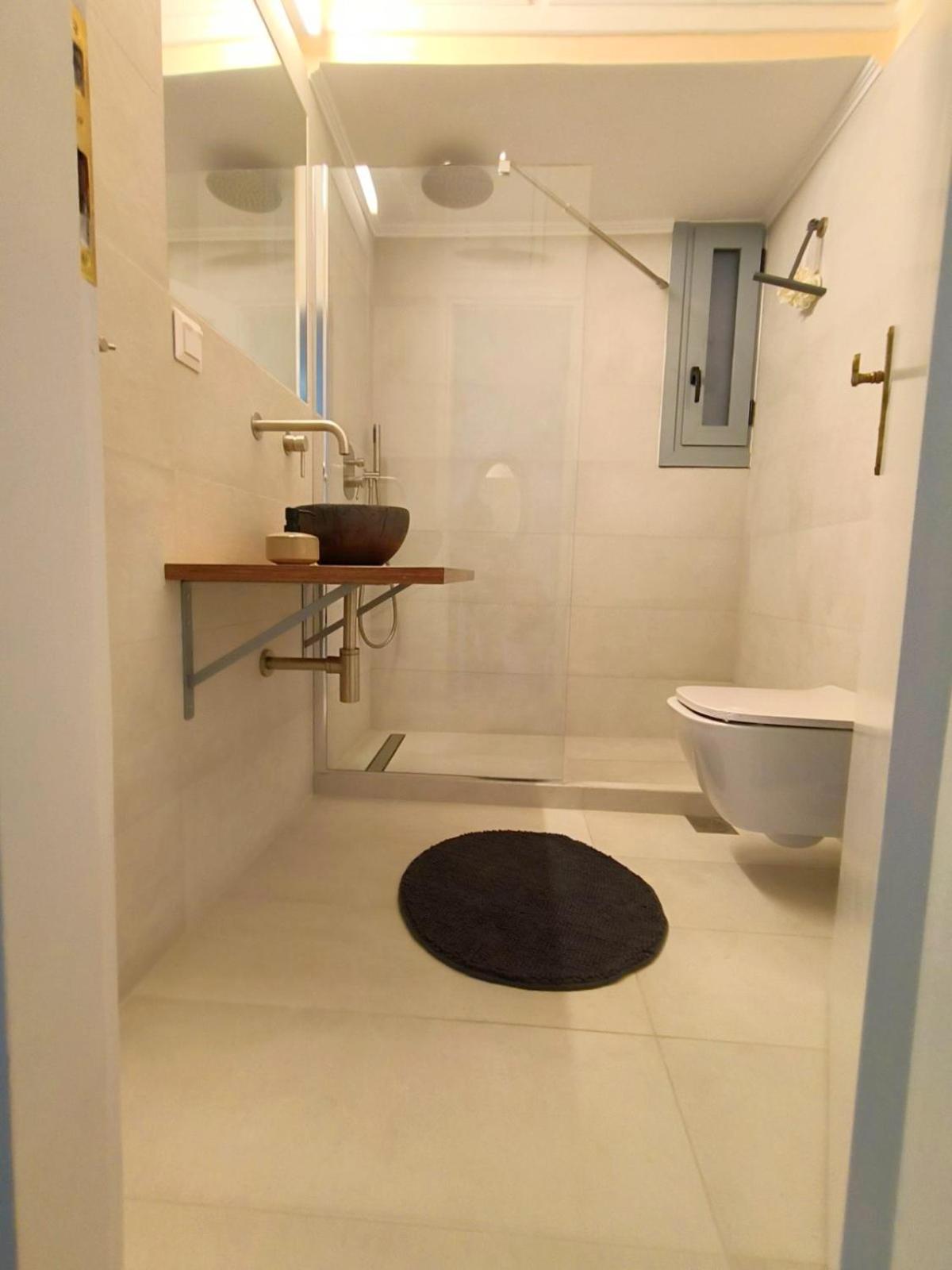Apartament Stylish Artistic Flat With View, Three Min To Metro Ateny Zewnętrze zdjęcie