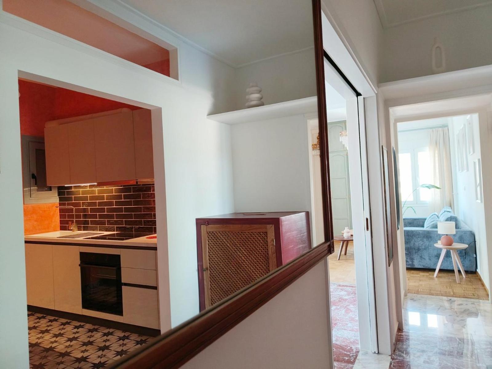 Apartament Stylish Artistic Flat With View, Three Min To Metro Ateny Zewnętrze zdjęcie